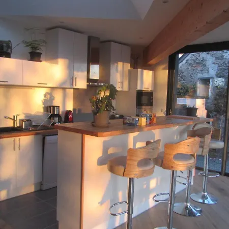 La Petite Charnasserie Bed & Breakfast