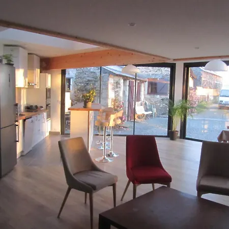 La Petite Charnasserie 3*