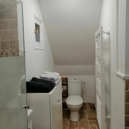 Oda ve Kahvaltı La Petite Charnasserie Angers