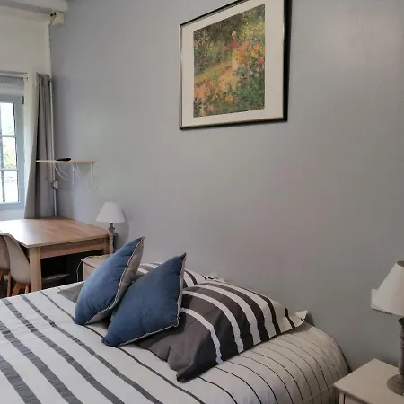 Bed & Breakfast La Petite Charnasserie Angers