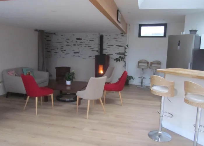 La Petite Charnasserie 3*