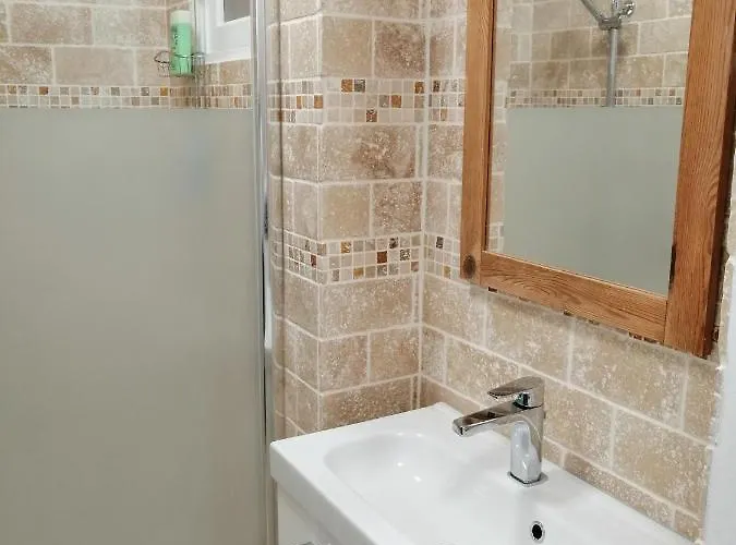 Couette-café La Petite Charnasserie 3*