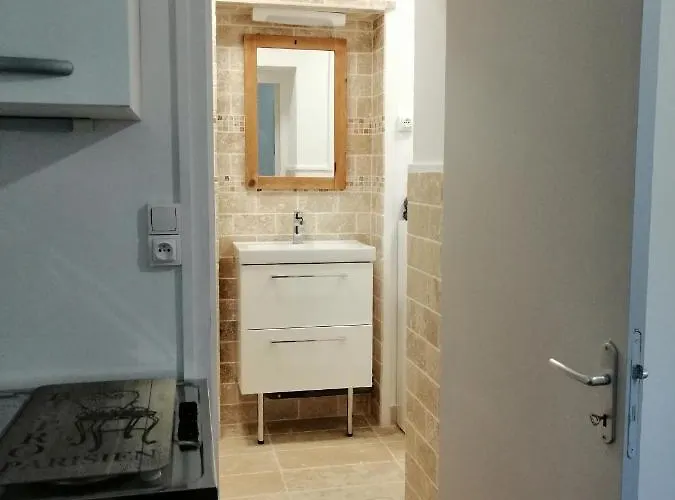 La Petite Charnasserie Alojamento de Acomodação e Pequeno-almoço Angers